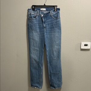Abercrombie & Fitch The 90s Straight Ultra High Rise Jeans